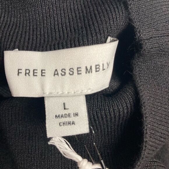 FREE ASSEMBLY Boxy Cropped Sweater Black Women’s Large‎ - Picture 8 of 10